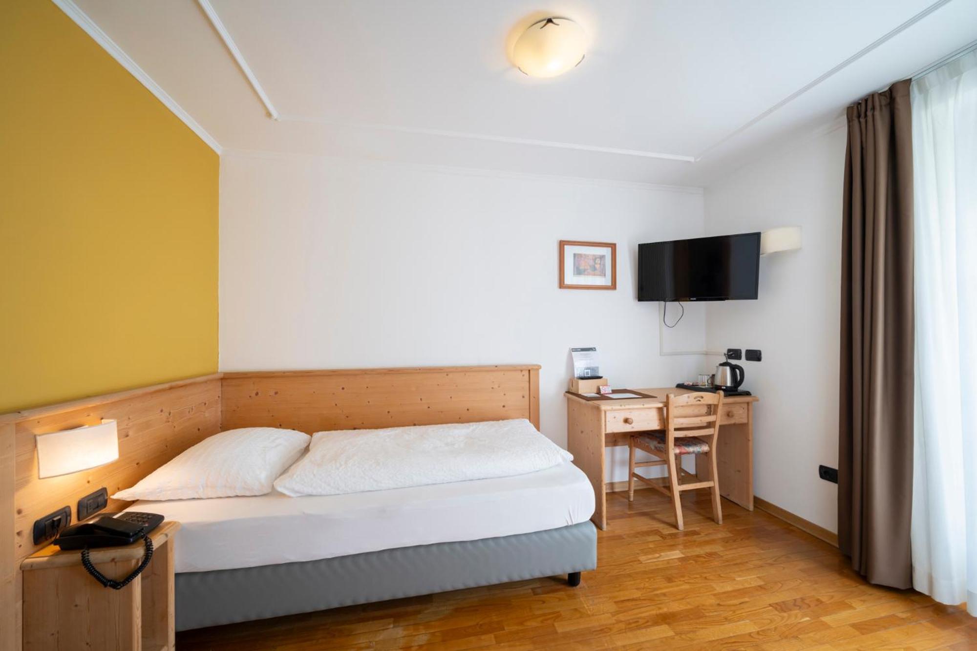 Hotel Erica تيزيرو المظهر الخارجي الصورة